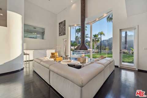 2029 Mount Olympus Dr, Los Angeles, CA 90046
