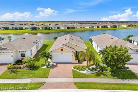 1712 Great Belt Circle, Melbourne, FL 32940