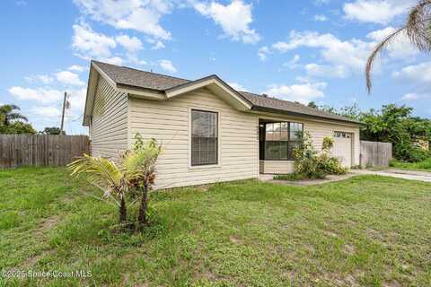 559 Diamond Avenue NE, Palm Bay, FL 32907
