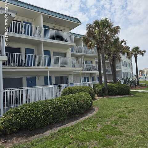 935 S Atlantic Avenue, Daytona Beach, FL 32118