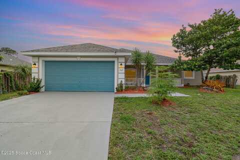 542 White Plains Avenue SW, Palm Bay, FL 32908