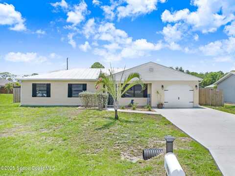 946 Stage Street SE, Palm Bay, FL 32909