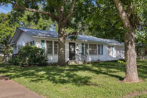 628 South Madison Street, La Grange, TX 78945