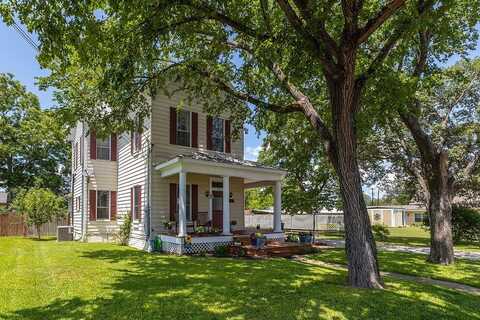 515 Wolf Street, Schulenburg, TX 78956
