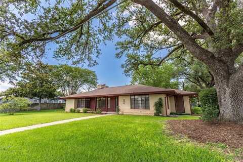 322 E OBryant Street, Bellville, TX 77418