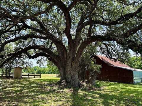 7902 Sandy Hill Road, Brenham, TX 77833