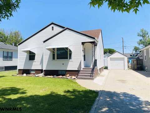 2205 AVENUE G, Scottsbluff, NE 69361