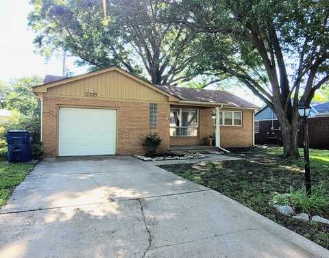 228 Marriott Dr, Eureka, KS 67045