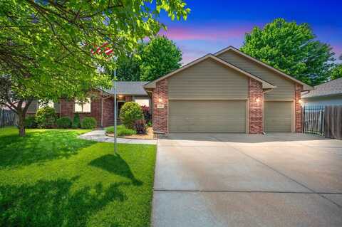 905 N Cedar Downs Cir, Wichita, KS 67235
