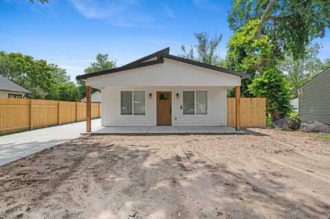 2247 S Santa Fe St, Wichita, KS 67211