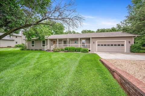3222 Mourning Dove Ln, Newton, KS 67114