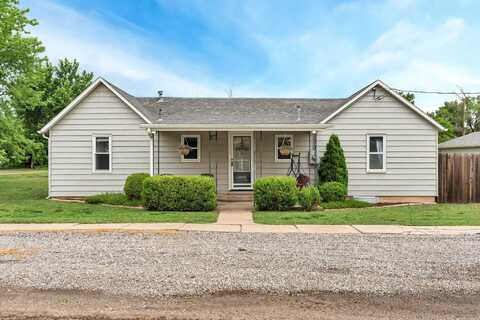 120 W Railroad Ave, Viola, KS 67149