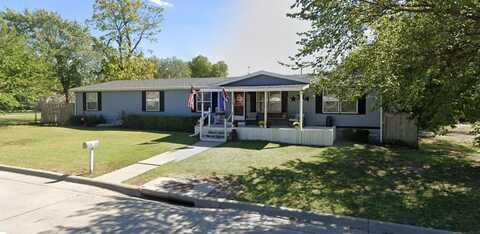 1108 E Lincoln, Wellington, KS 67152