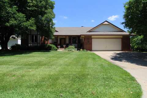 2212 N Chadsworth, Wichita, KS 67205