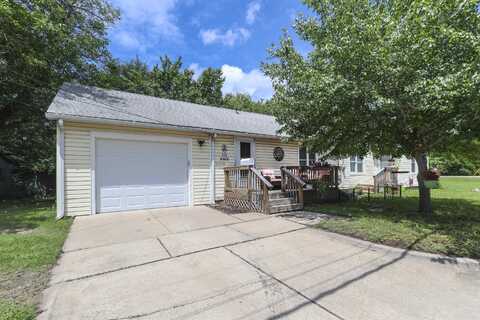 501 W Main St, Valley Center, KS 67147