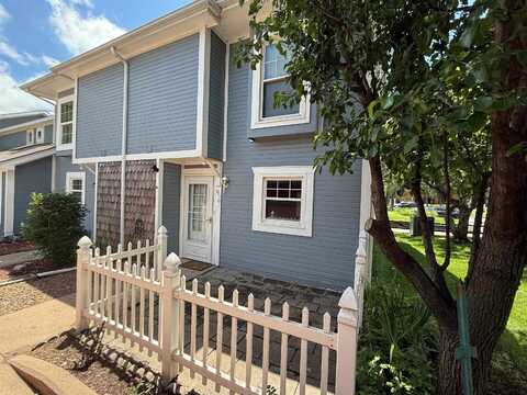6725 W Shade Ln #1501, Wichita, KS 67212