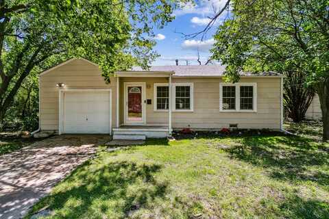 1910 S Faulders Ln, Wichita, KS 67218