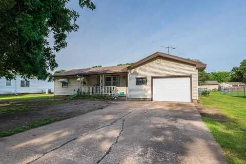 1606 N B. St, Wellington, KS 67152