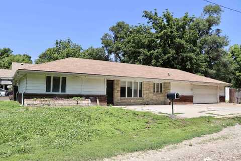 1719 Maris, Winfield, KS 67156