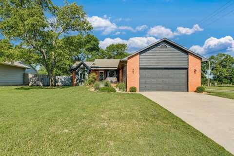 337 N Bentwood Dr, Rose Hill, KS 67133
