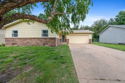 4015 Clarendon St., Bel Aire, KS 67220