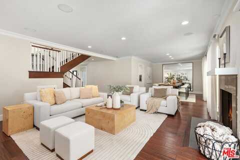 2771 Claray Dr, Los Angeles, CA 90077