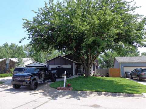 6111 W York, Wichita, KS 67215