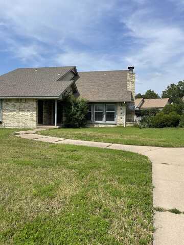 2344 N Walden Dr, Wichita, KS 67226