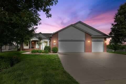 10213 E Stafford, Wichita, KS 67207