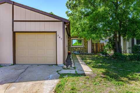 747 S Custer Ave, Wichita, KS 67213