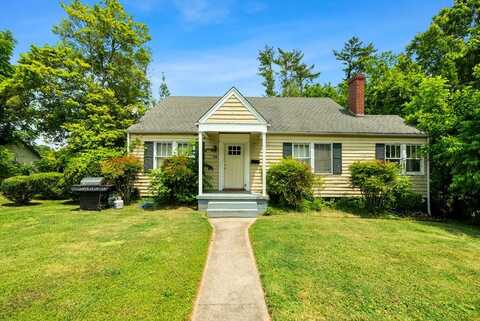 702 Irving Street, Farmville, VA 23901