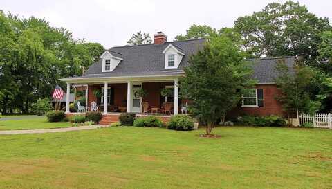 1538 Redfields Rd, Appomattox, VA 24522