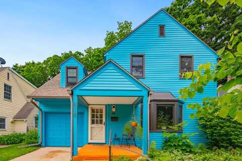 818 Ottawa Trail, Madison, WI 53711