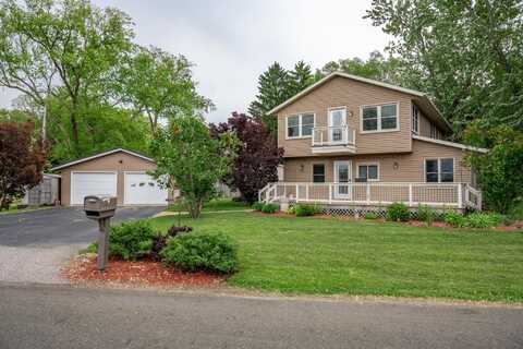 W10898 Tipperary Road, Poynette, WI 53955
