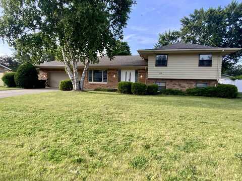 874 E Petunia Lane, Beloit, WI 53511