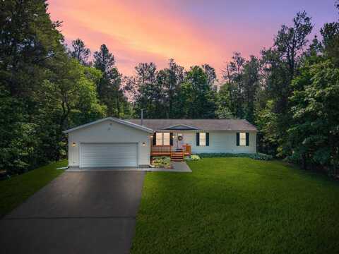 256 Dogwood Lane, Wisconsin Dells, WI 53965