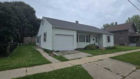 326 N Monroe Street, Lancaster, WI 53813