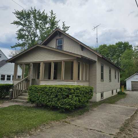 1048 W Wisconsin Street, Portage, WI 53901