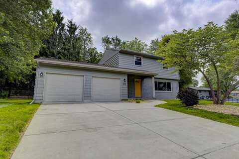 329 Meadow Lane, DeForest, WI 53532