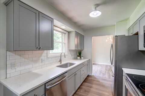 429 Nottingham Road, Stoughton, WI 53589