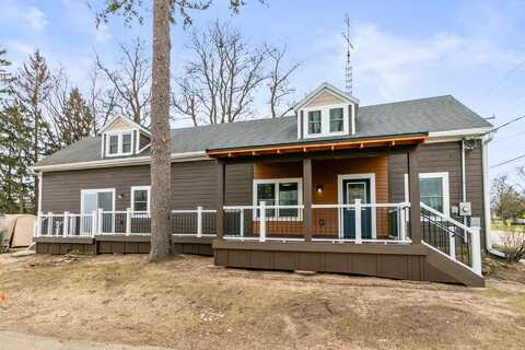 156 S Washington Street, Wyocena, WI 53969