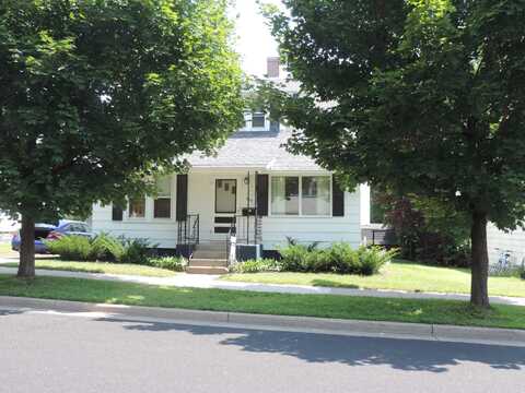 809 N 5th Avenue, Wausau, WI 54401