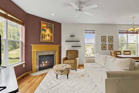 3122 Dorchester Way, Madison, WI 53719