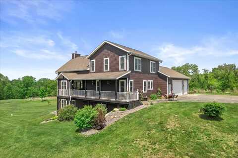 10800 Clay Hill Road, Mount Horeb, WI 53572