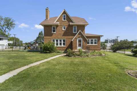 302 W Center Street, South Wayne, WI 53587