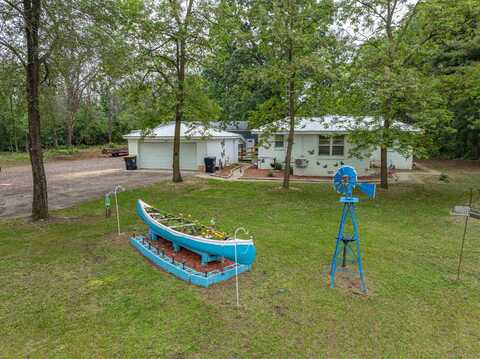 1207 S Main Street, Necedah, WI 54646
