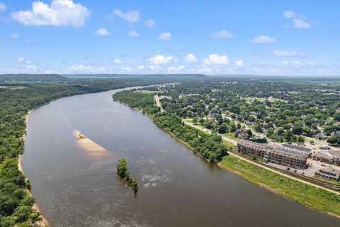 440 Water Street, Prairie Du Sac, WI 53578