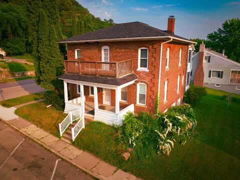 101 Washington Street, Wonewoc, WI 53968