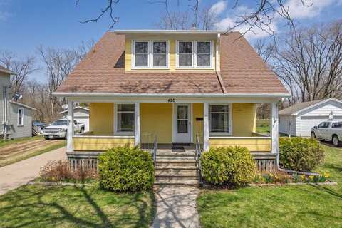 420 La Valle Street, Reedsburg, WI 53959