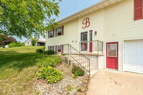 28315 Clary Ln Street, Richland Center, WI 53581